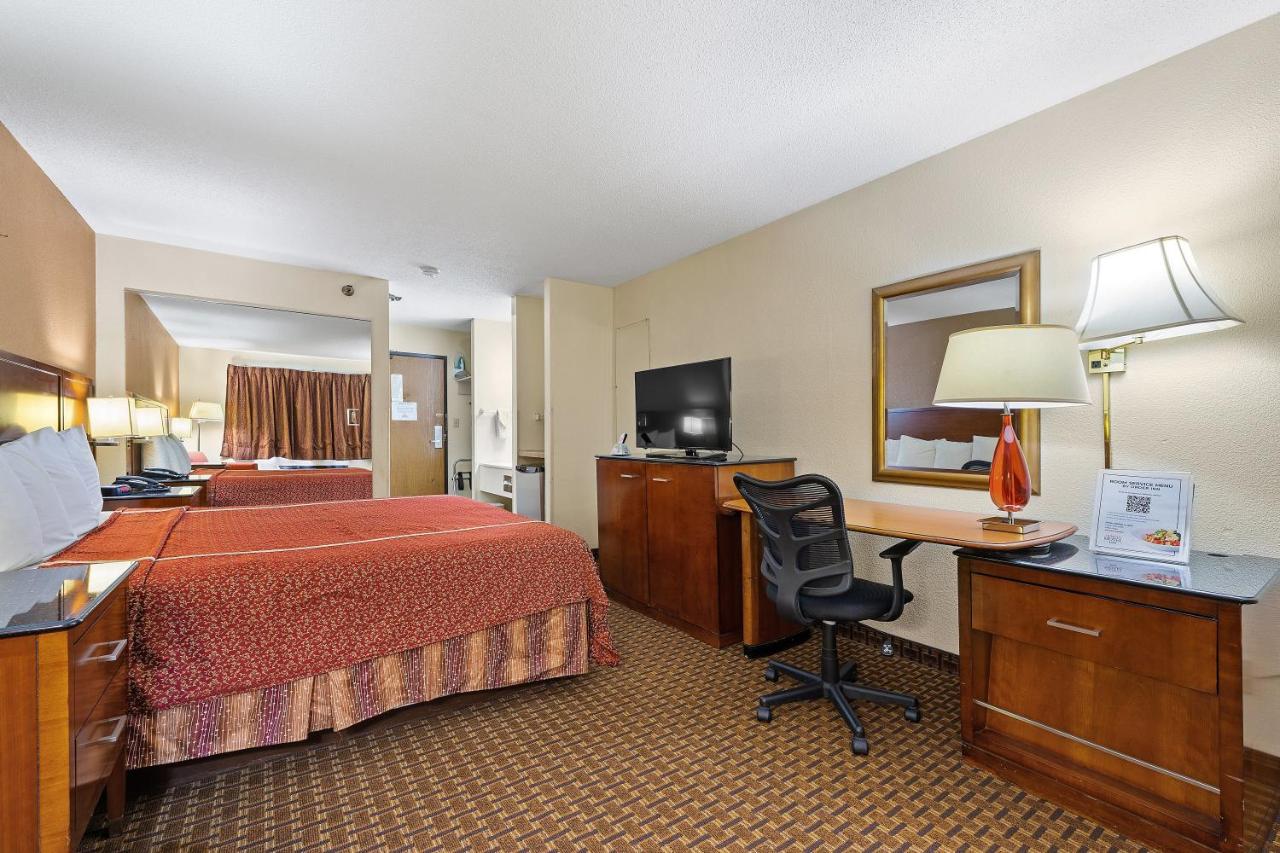 | Geneva Motel Inn