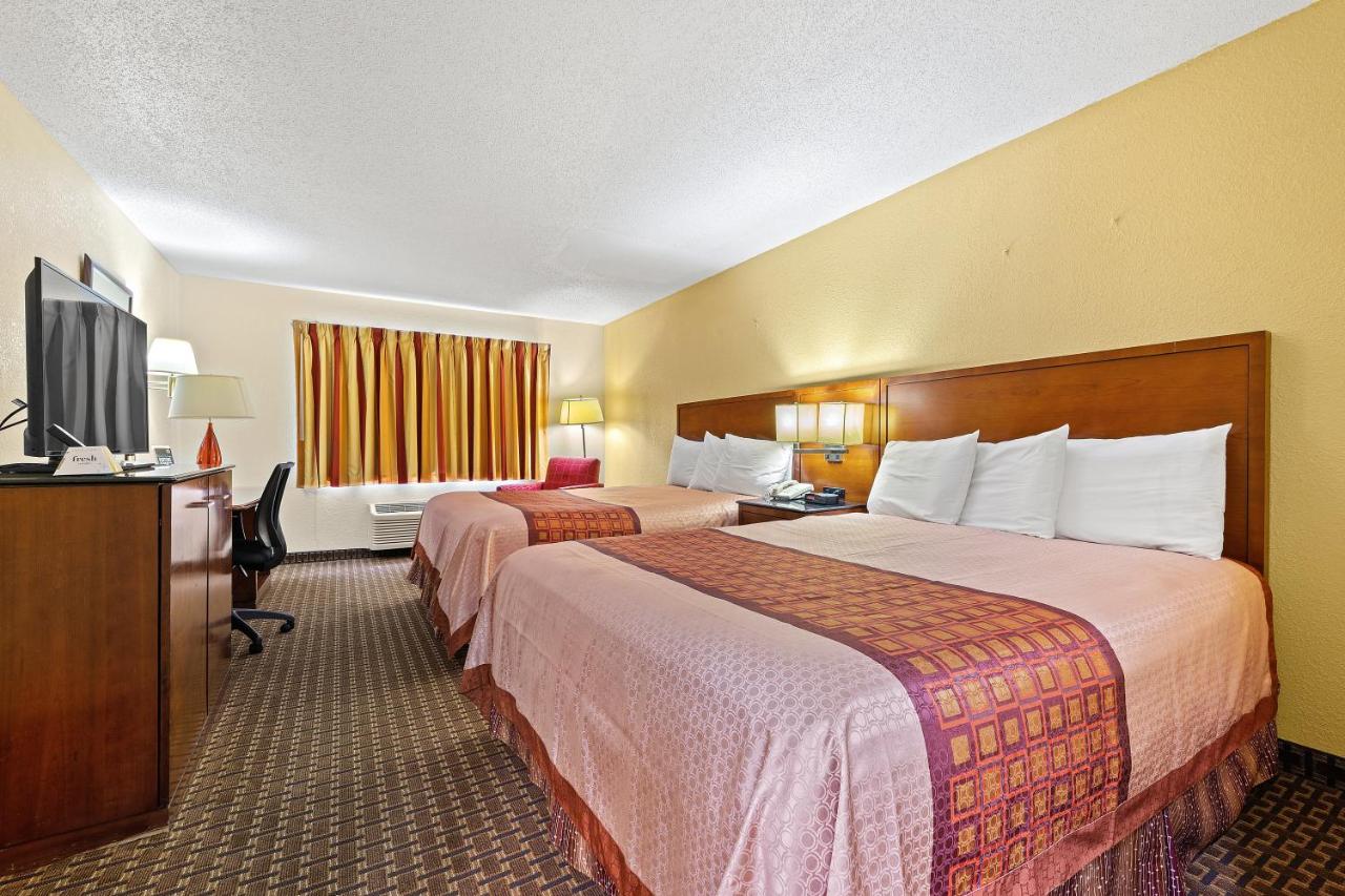 | Geneva Motel Inn