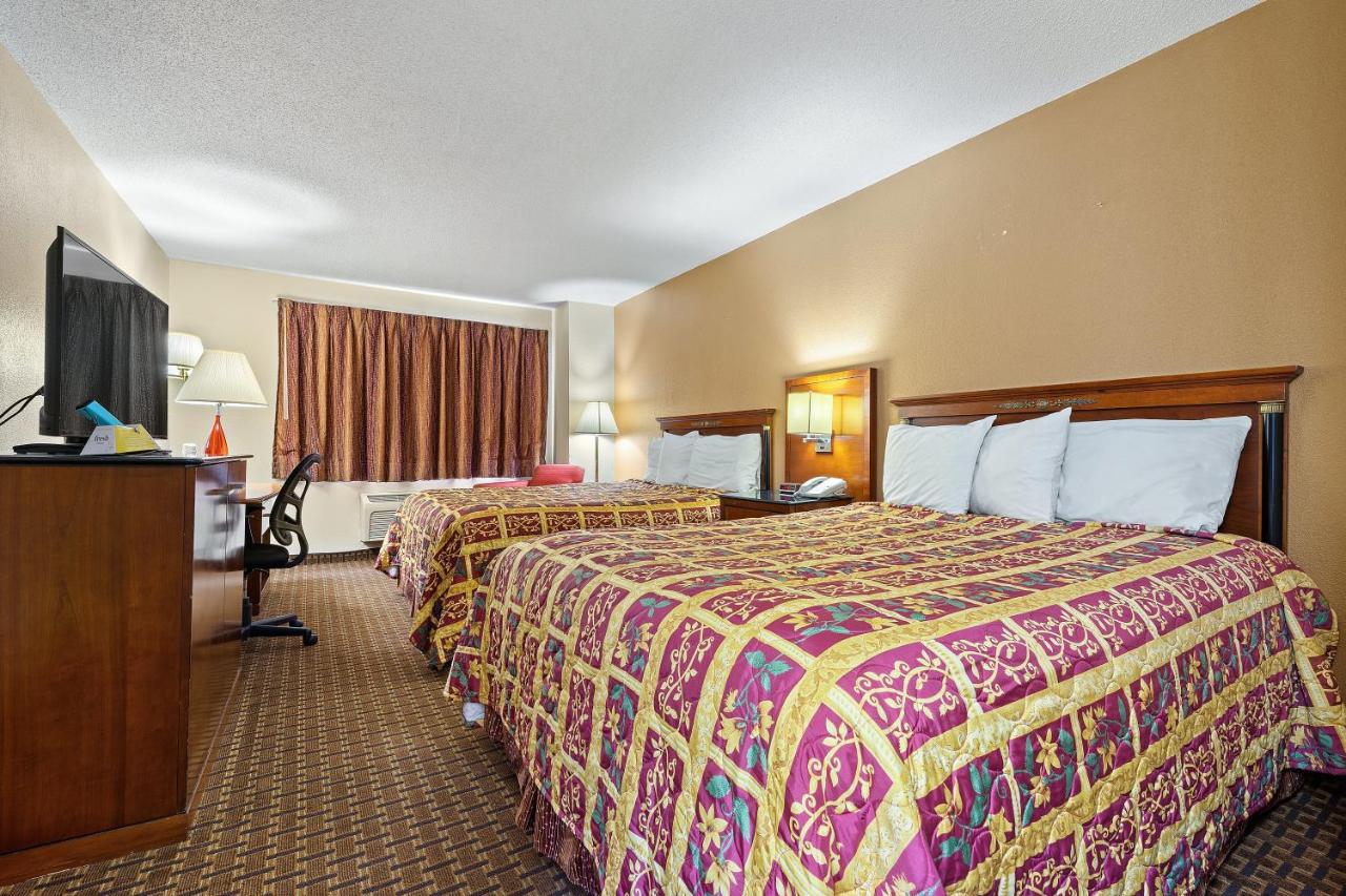 | Geneva Motel Inn