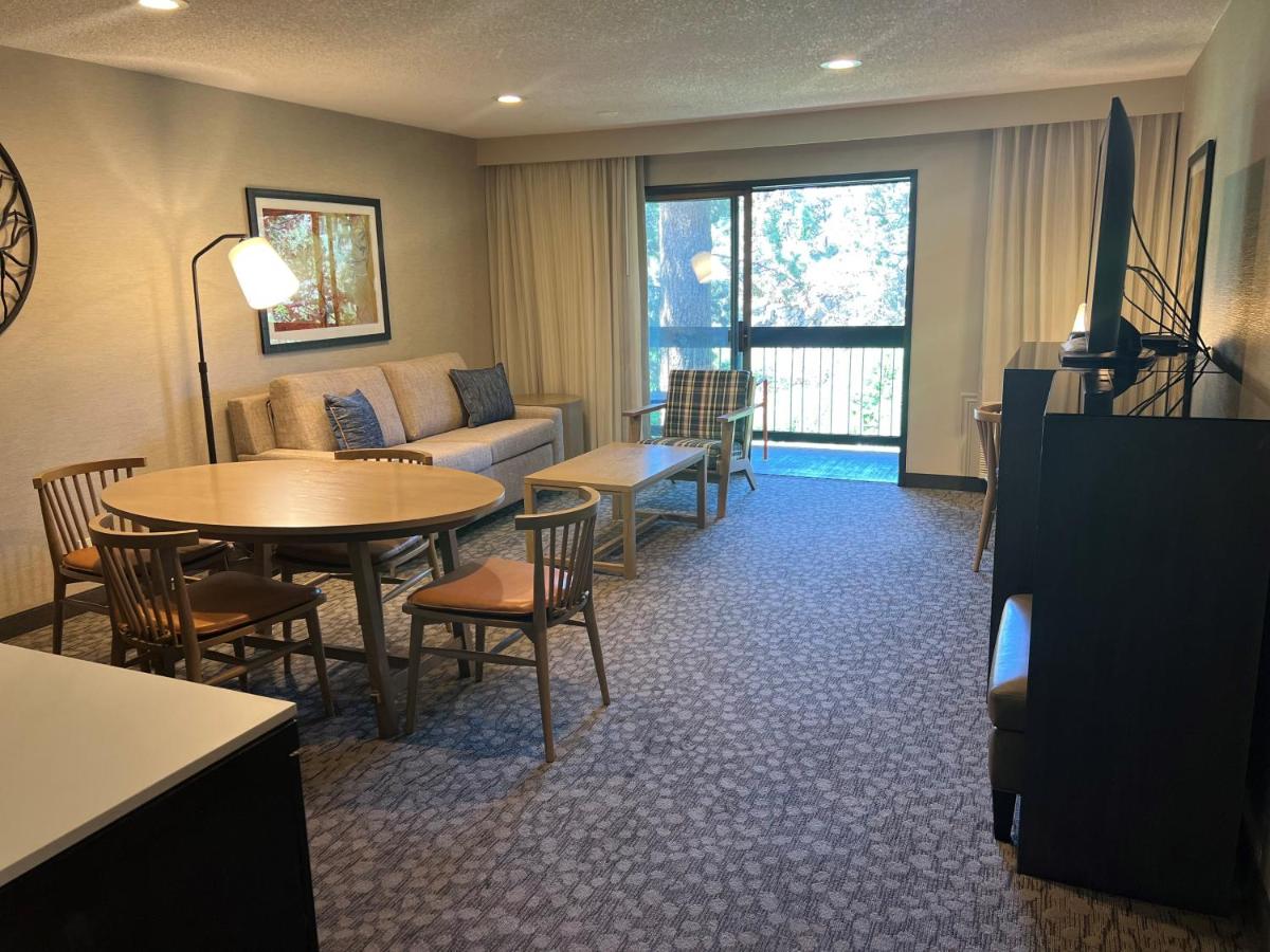 Suite at Riverhouse Lodge