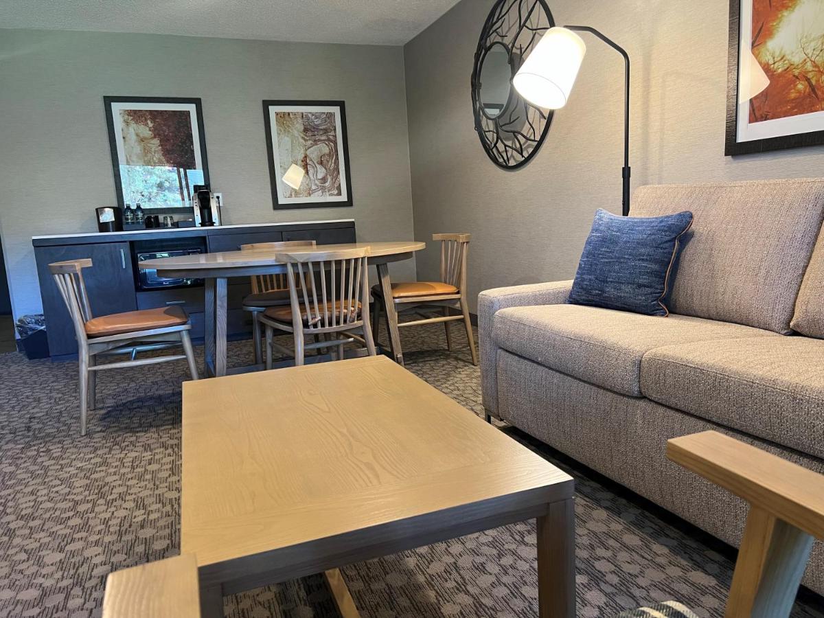 Suite at Riverhouse Lodge
