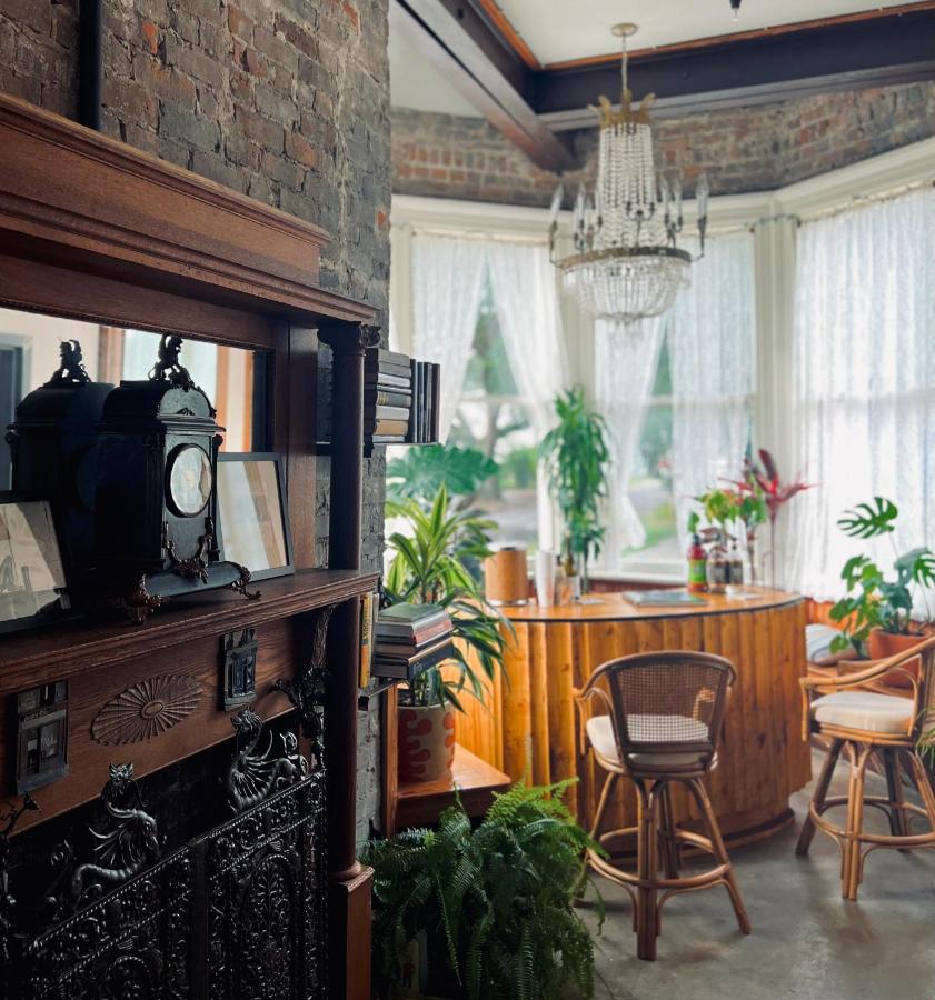 | Inn at the Old Jail