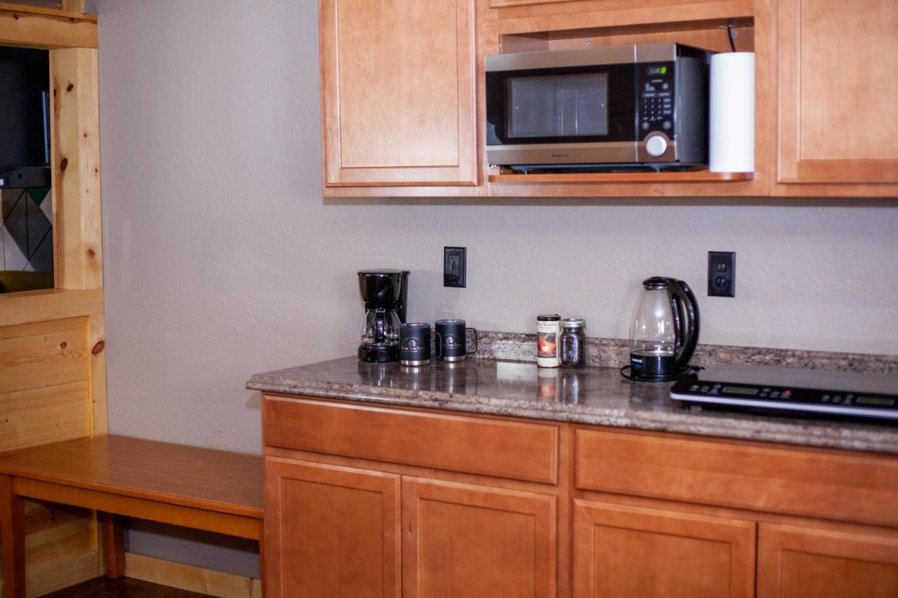 | Crooked River Ranch Cabins