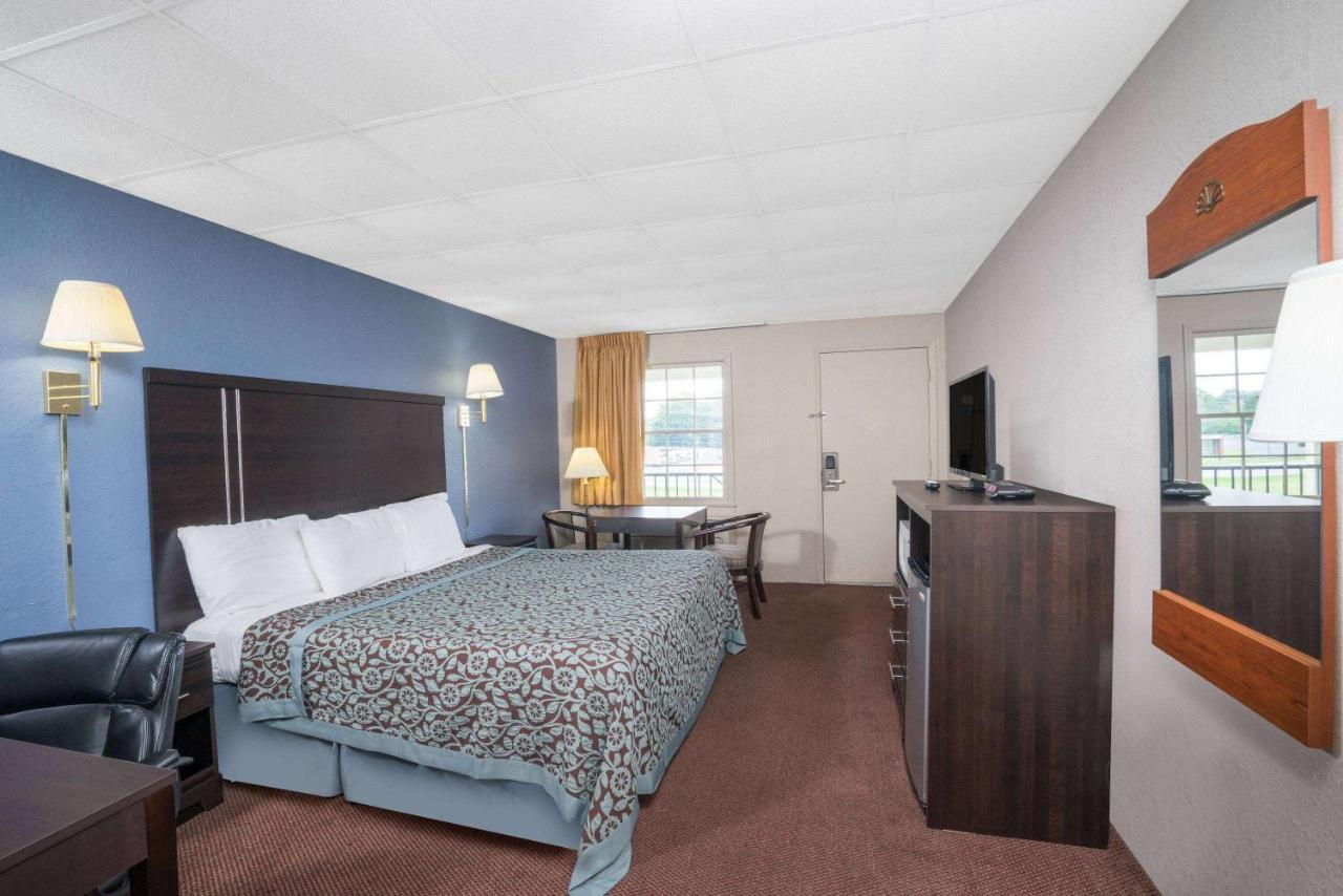 | Days Inn by Wyndham Lincolnton