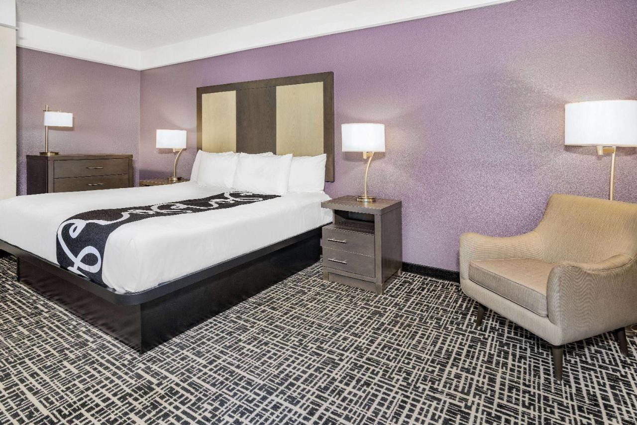 Deluxe King One Bedroom Suite - Non-Smoking at La Quinta Inn & Suites by Wyndham Norfolk