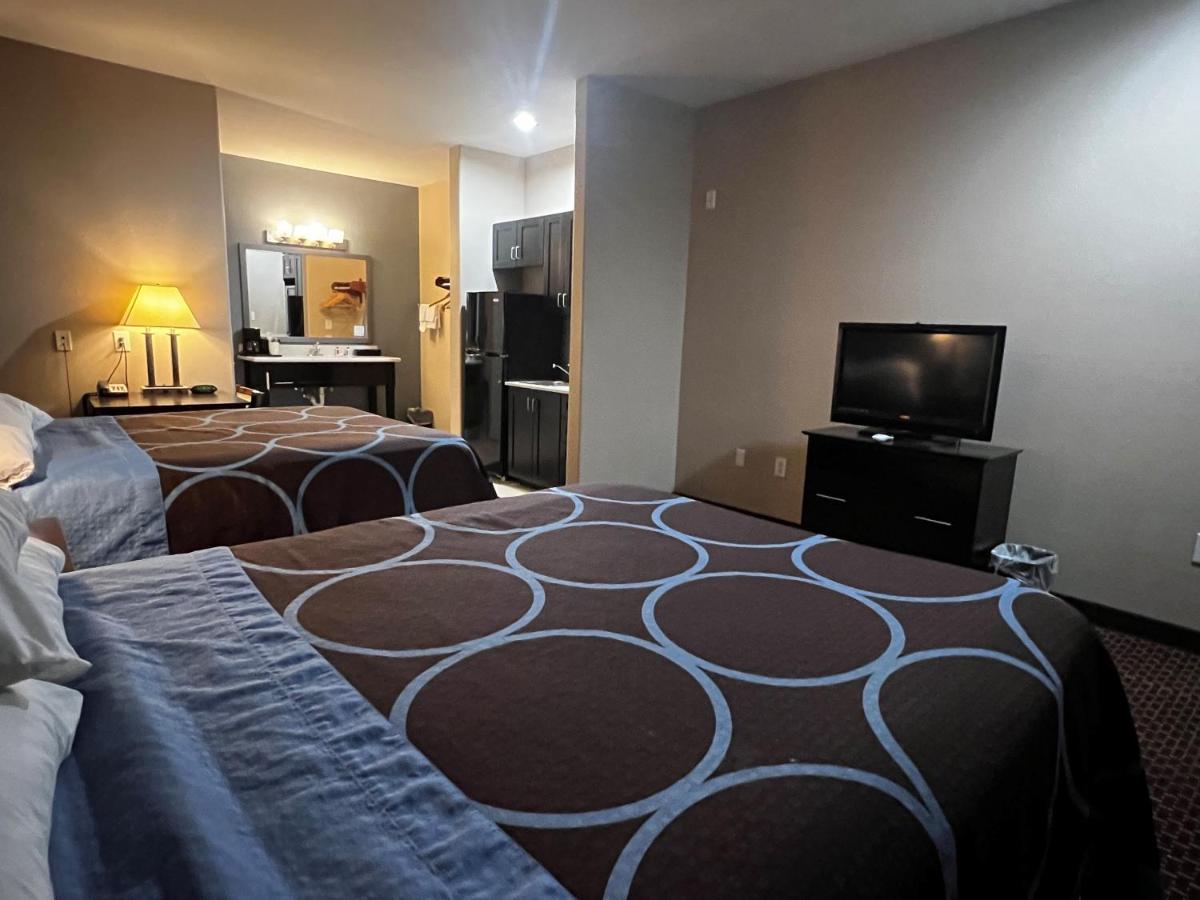 Studio Suite with Two Queen Beds - Non-Smoking at Super 8 by Wyndham Center