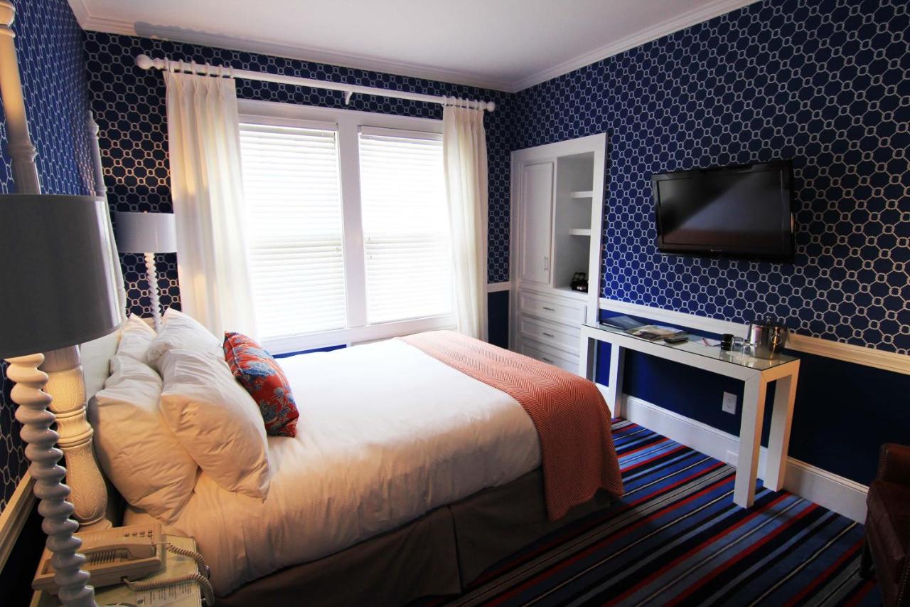 | Kennebunkport Inn