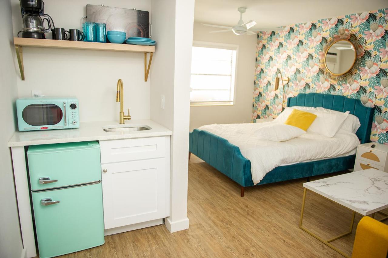 | Sunburst Inn
