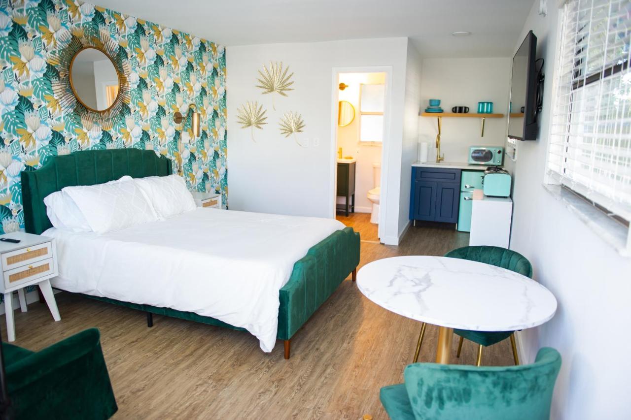  | Sunburst Inn