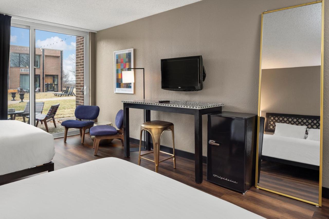 Superior Double Room at The Highlander Hotel Iowa City, an Ascend Collection Hotel