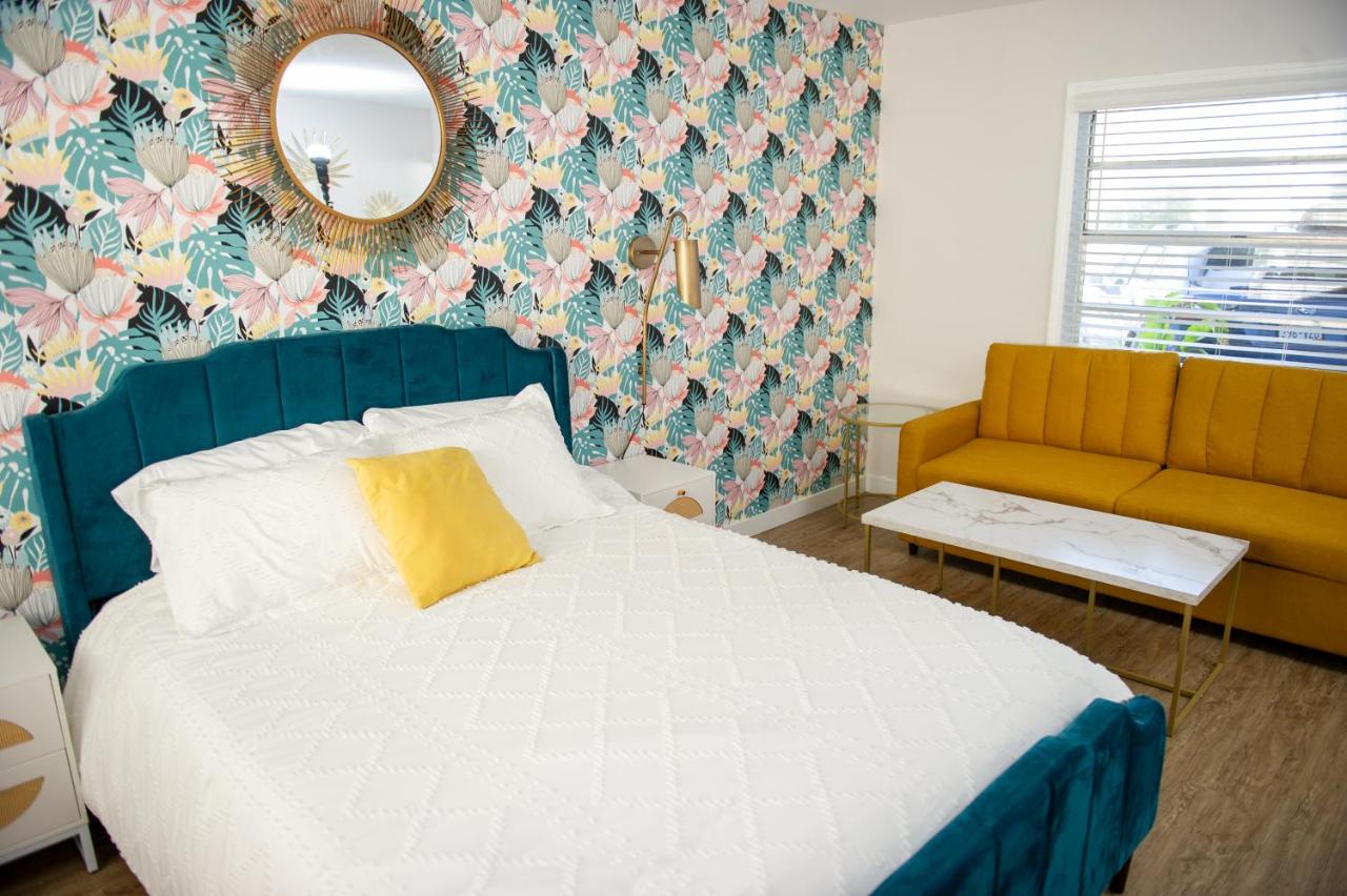 | Sunburst Inn