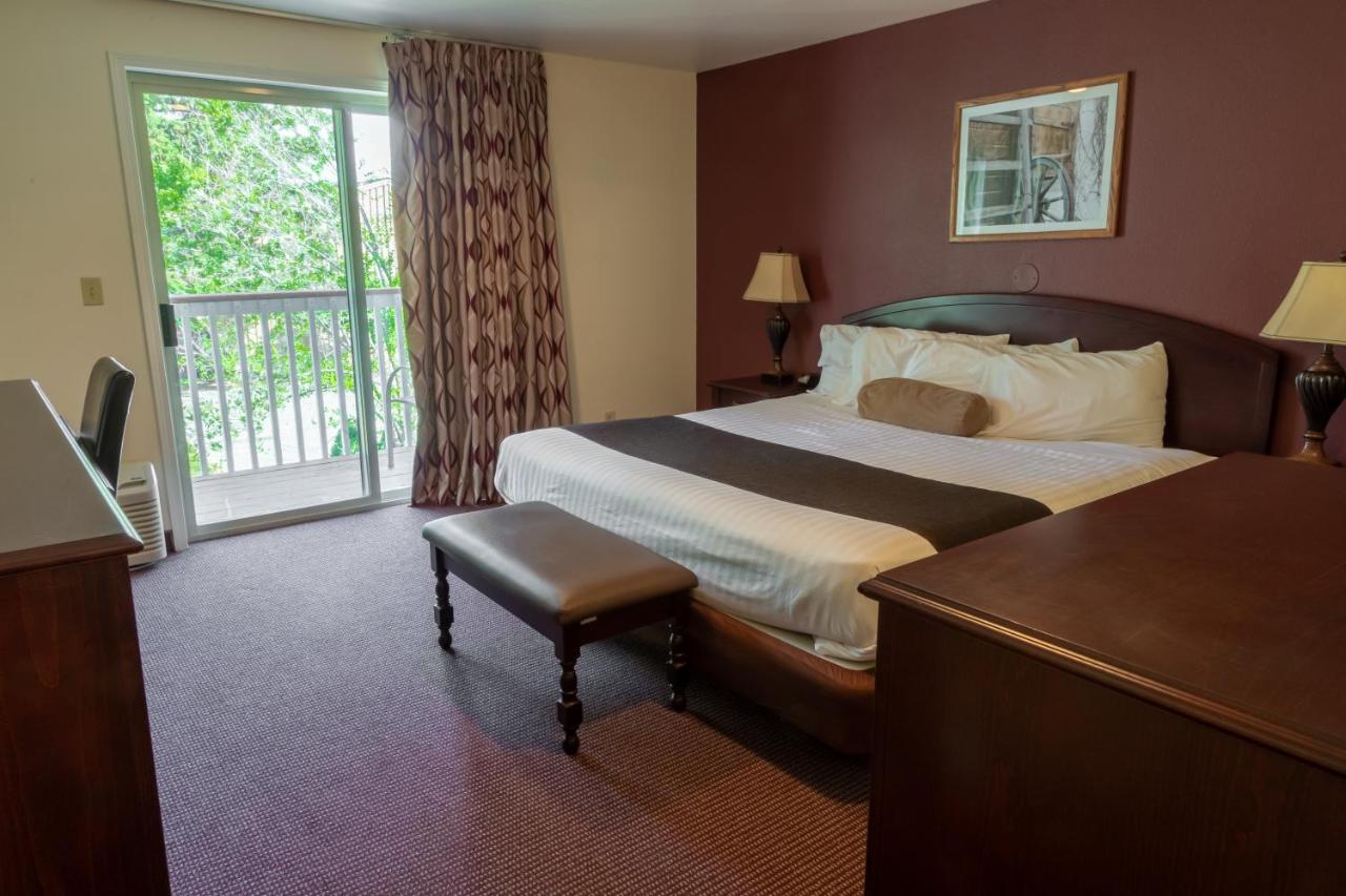 | AbbyCreek Inn