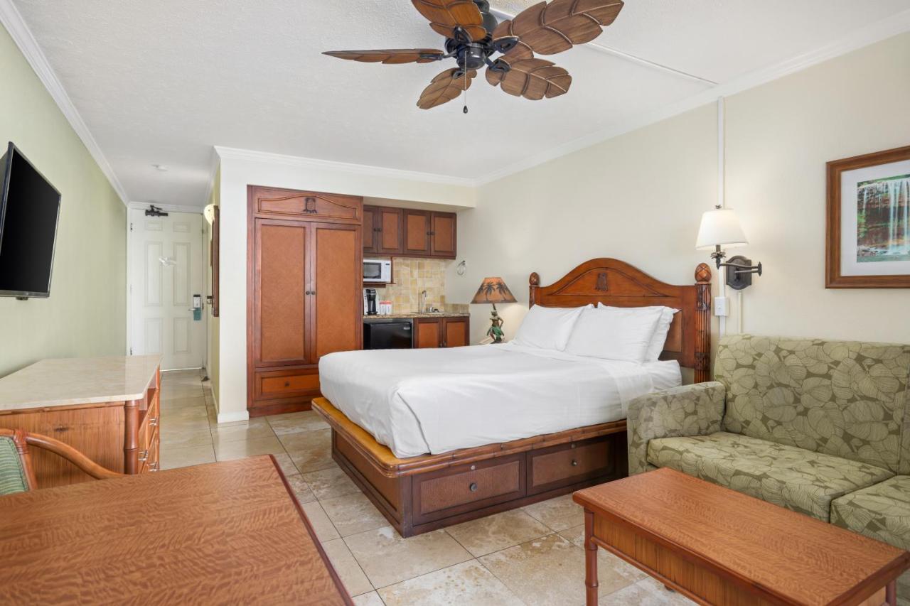 Ocean Front View Room at Aston Islander on the Beach