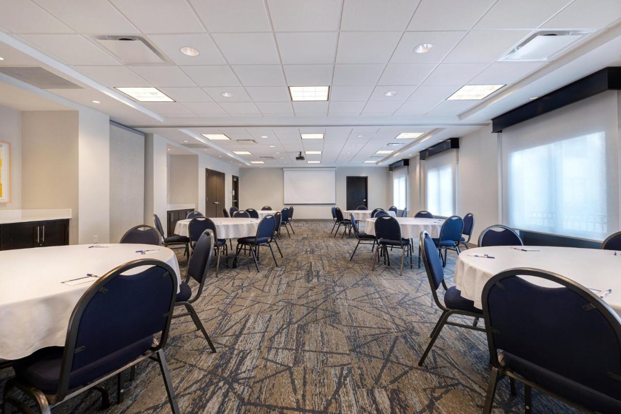  | Holiday Inn Express & Suites - Kansas City KU Medical Center, an IHG Hotel