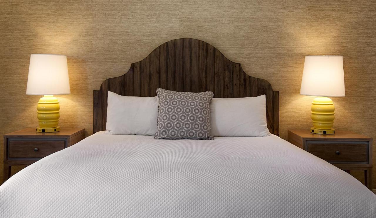 King Room at Cottage Inn By The Sea