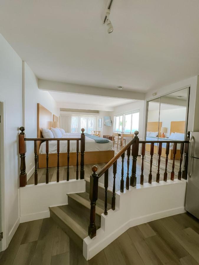 Junior Suite - Ocean Front at Capri Laguna on the Beach