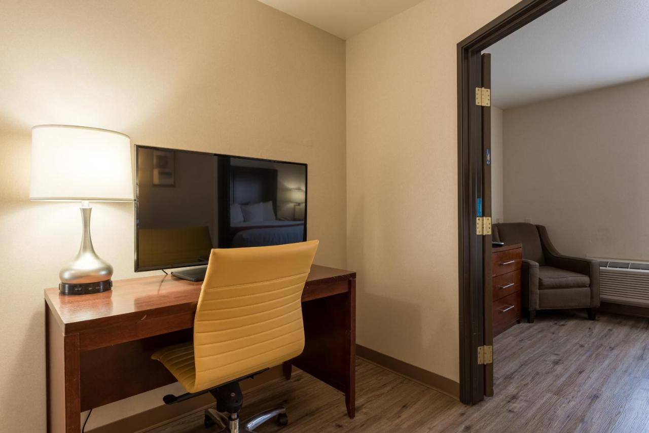 King Suite - Non-Smoking at Comfort Inn & Suites Alamosa