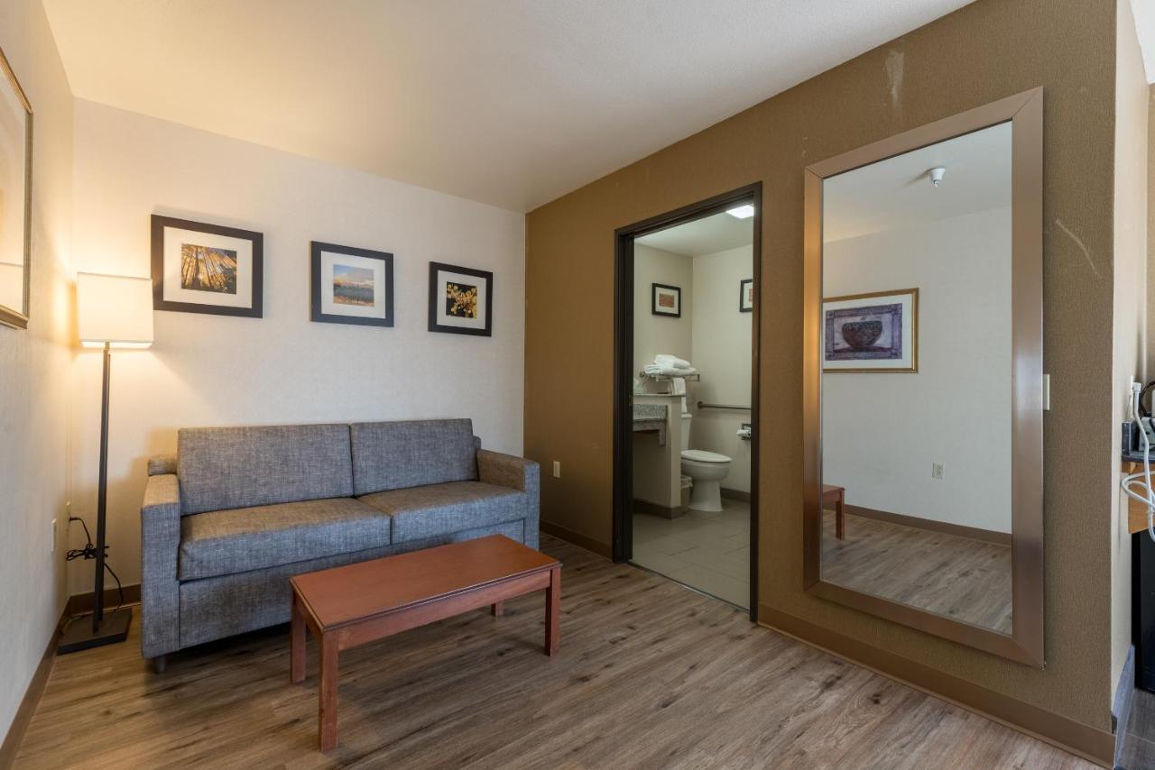 King Suite - Non-Smoking at Comfort Inn & Suites Alamosa