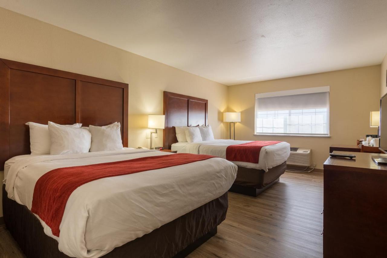 Standard Queen Room with Two Queen Beds - Non-Smoking at Comfort Inn & Suites Alamosa