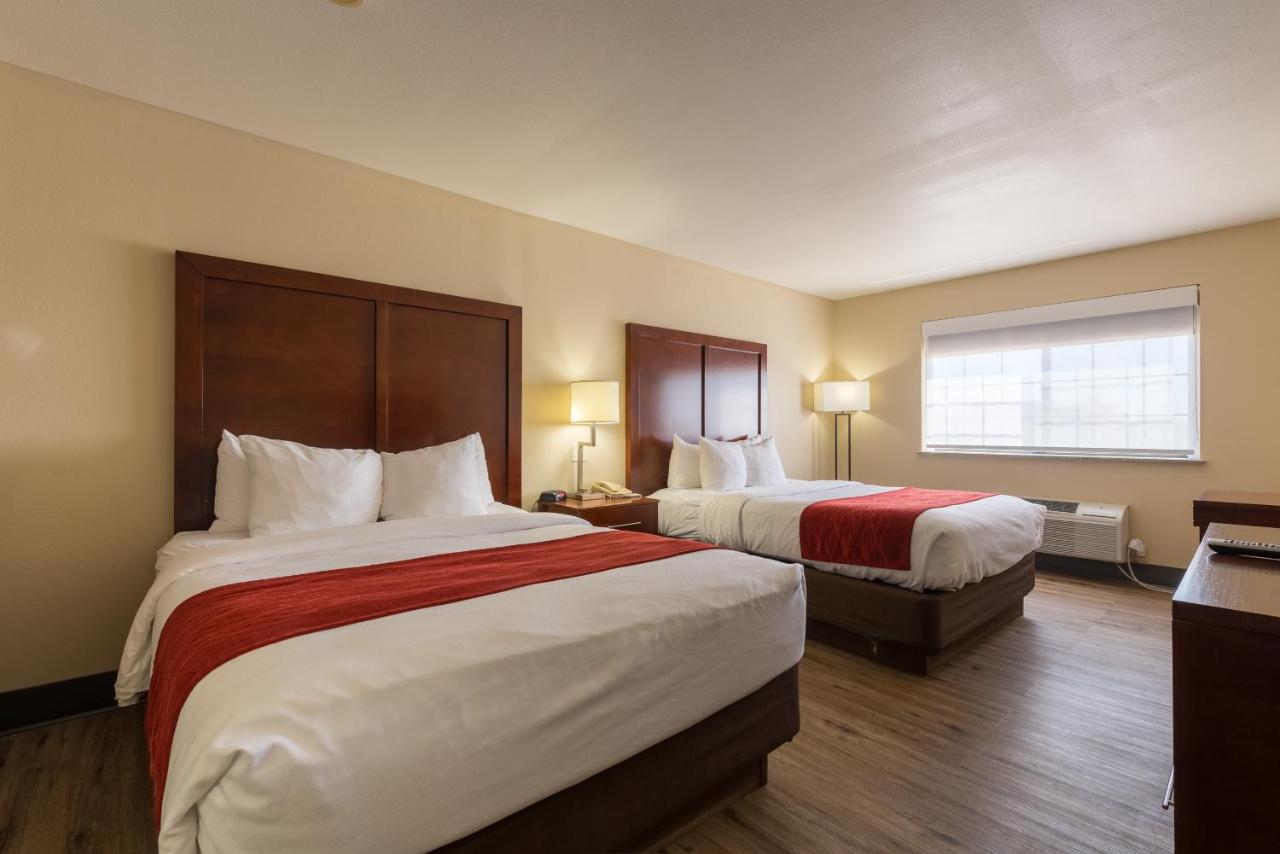 Queen Room with Two Queen Beds - Non Smoking at Comfort Inn & Suites Alamosa