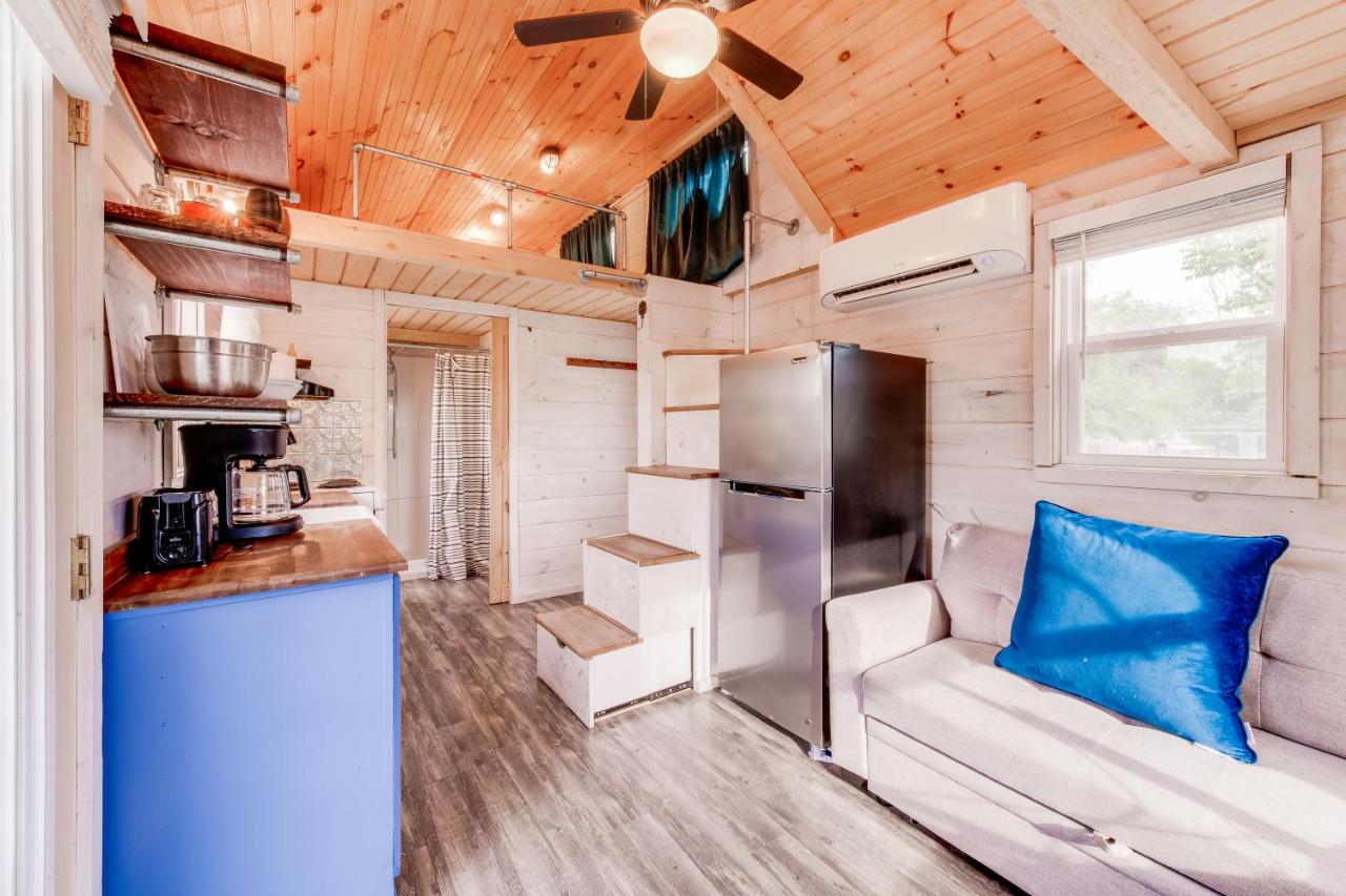 | Taos Motor Lodge