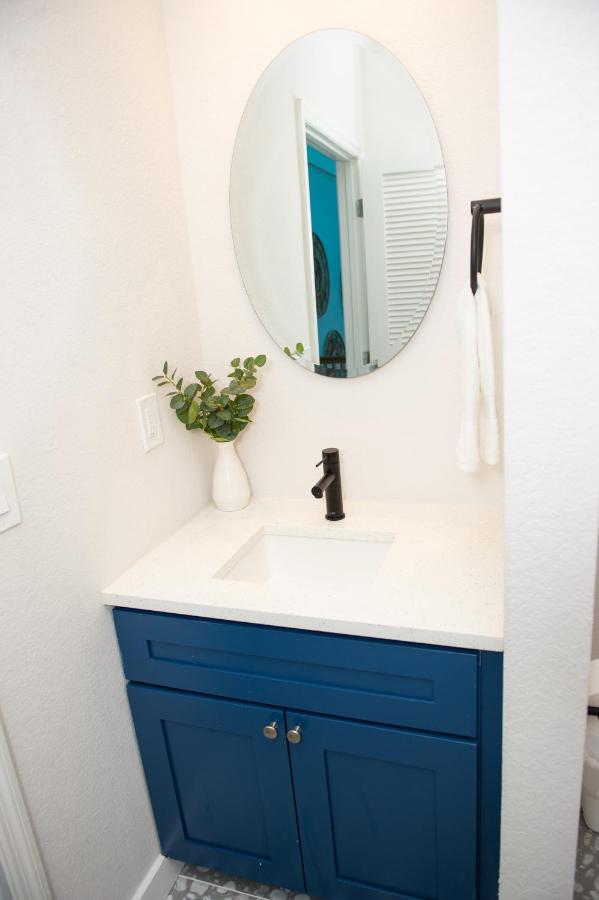 | Sunburst Inn