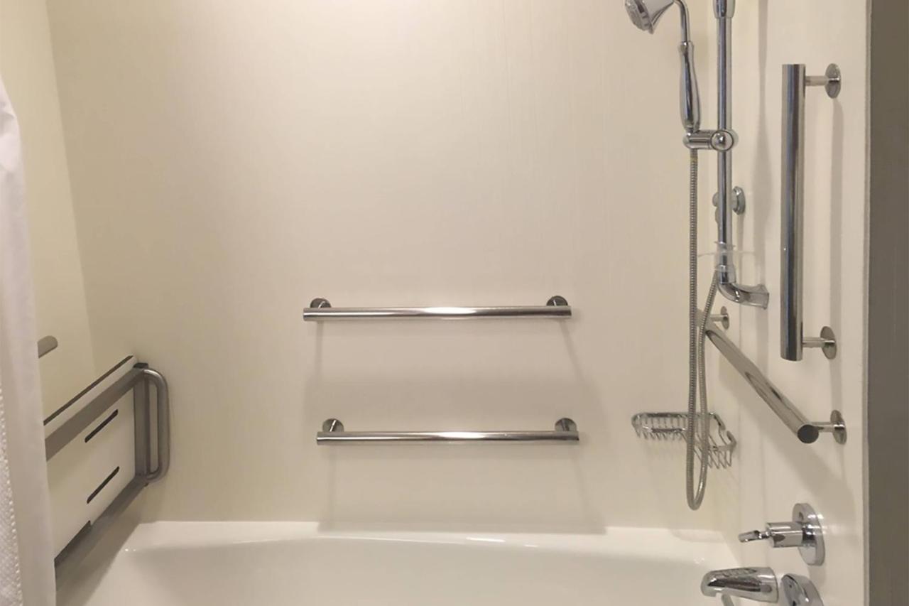  | Courtyard by Marriott Westbury Long Island