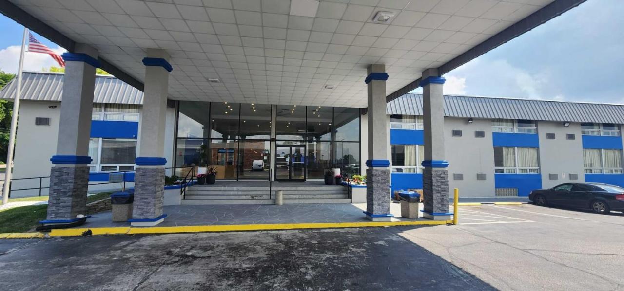 Days Inn by Wyndham Fort Wright Cincinnati Area