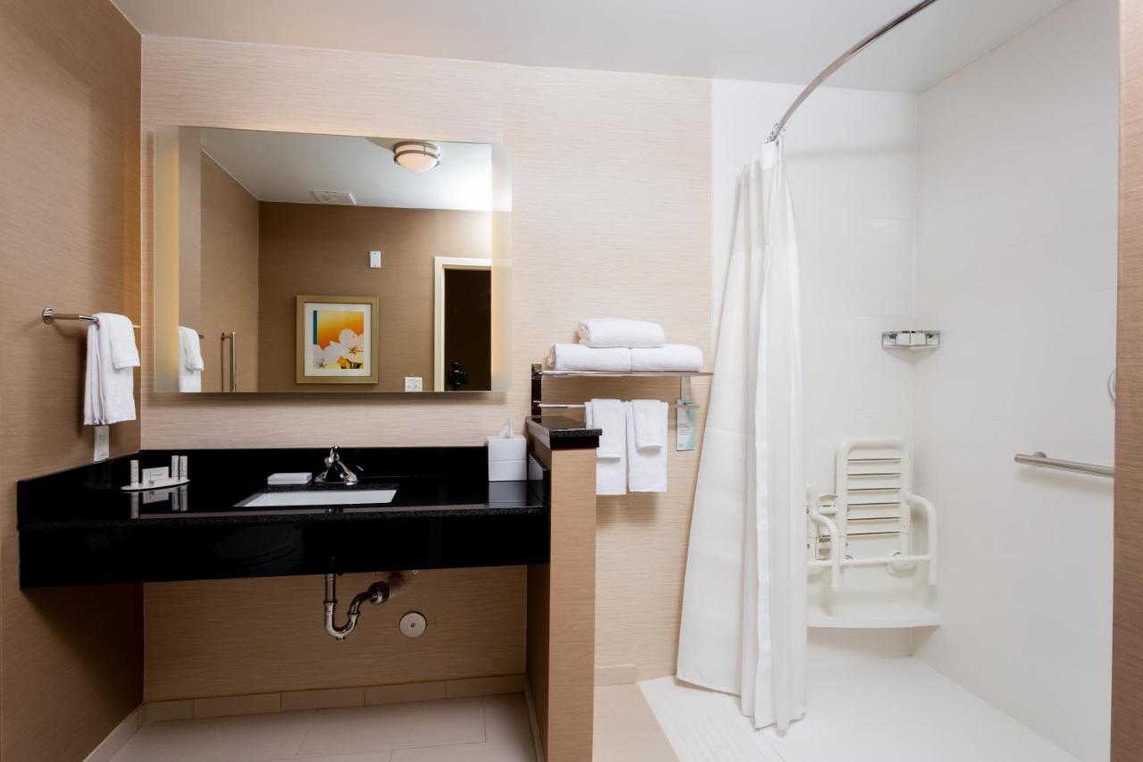 | Fairfield Inn & Suites by Marriott Bay City