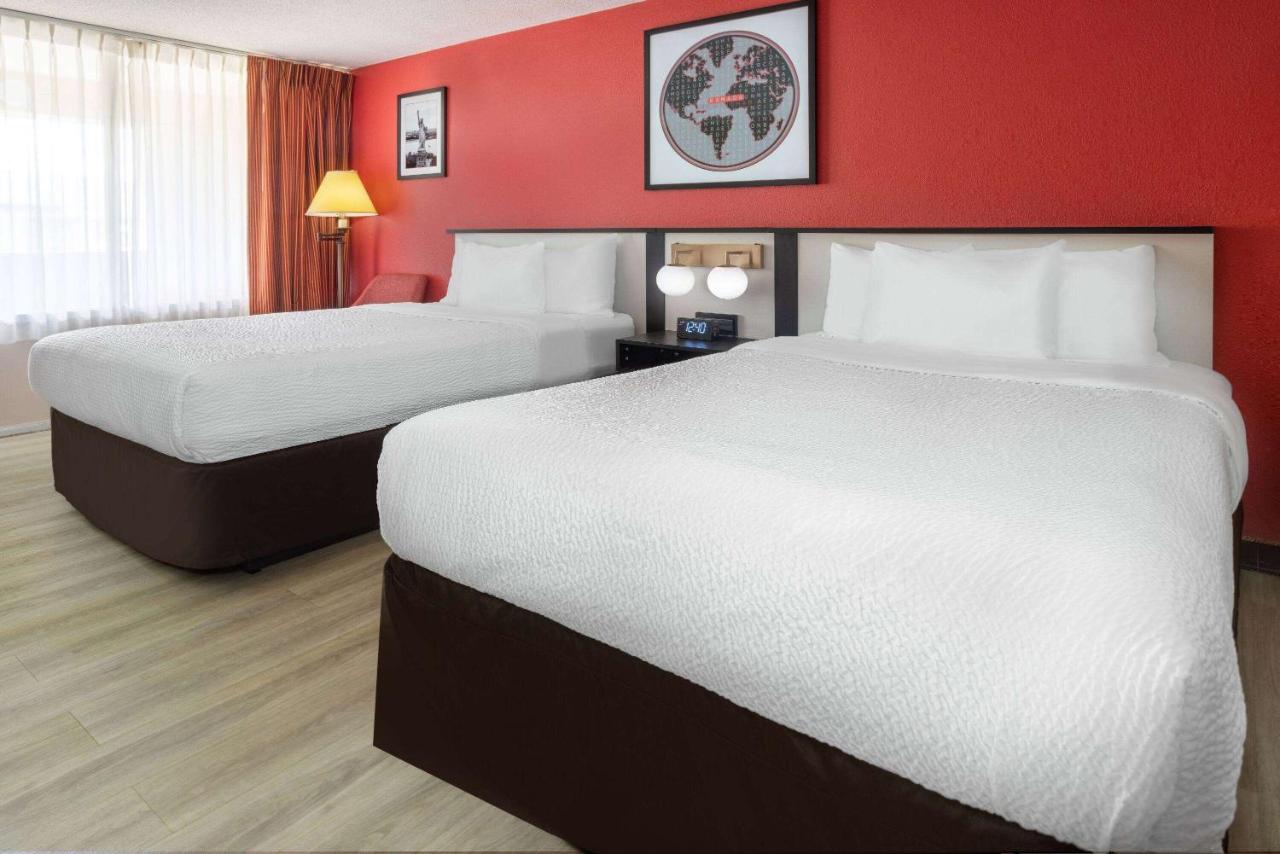 | Ramada by Wyndham Rome - Verona