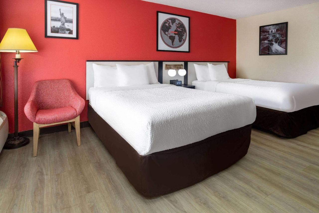 | Ramada by Wyndham Rome - Verona