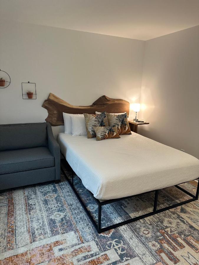 | Sugar Maple Inn