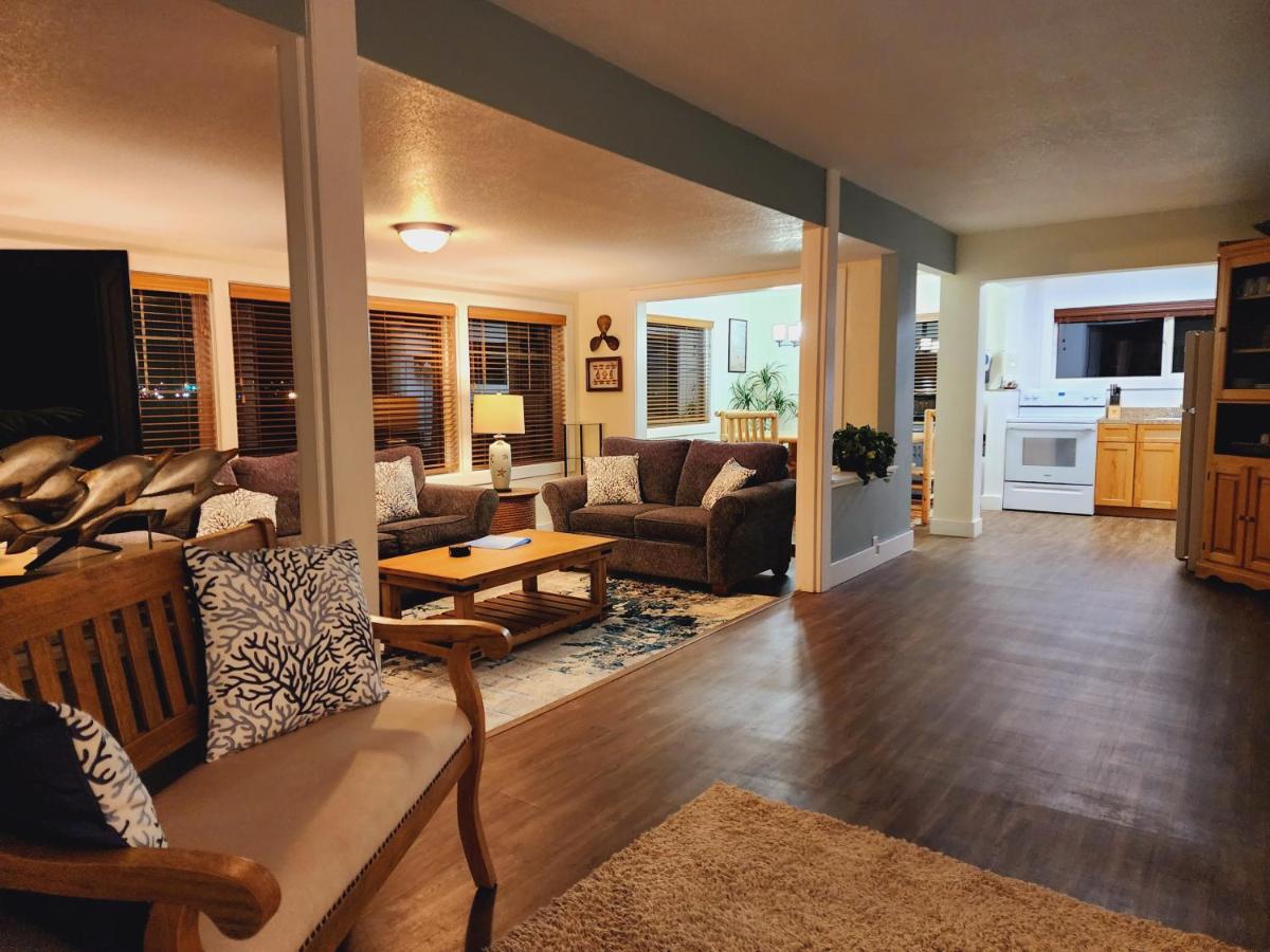 | Inn at Arch Rock