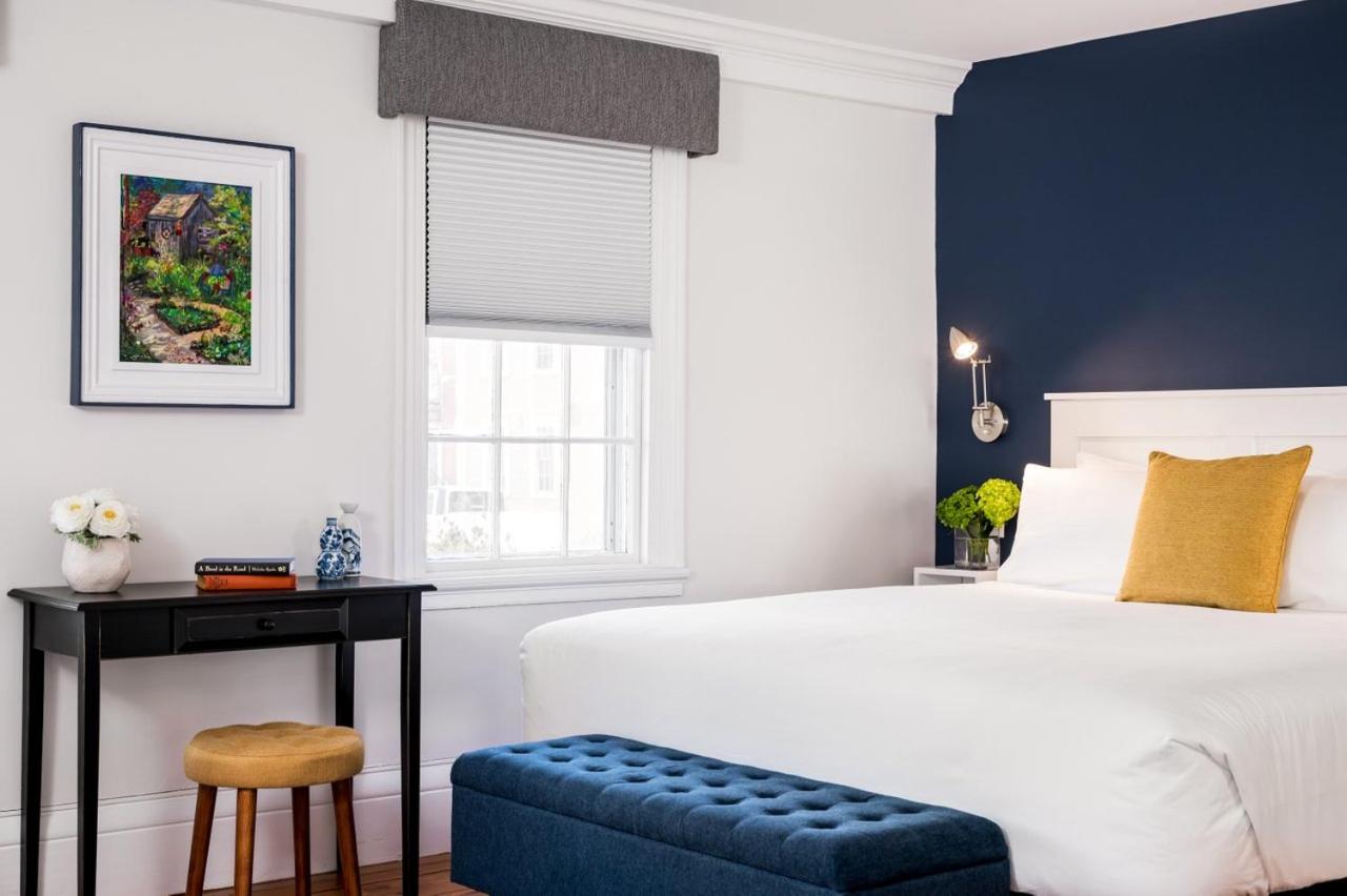 | Martin Hill Inn