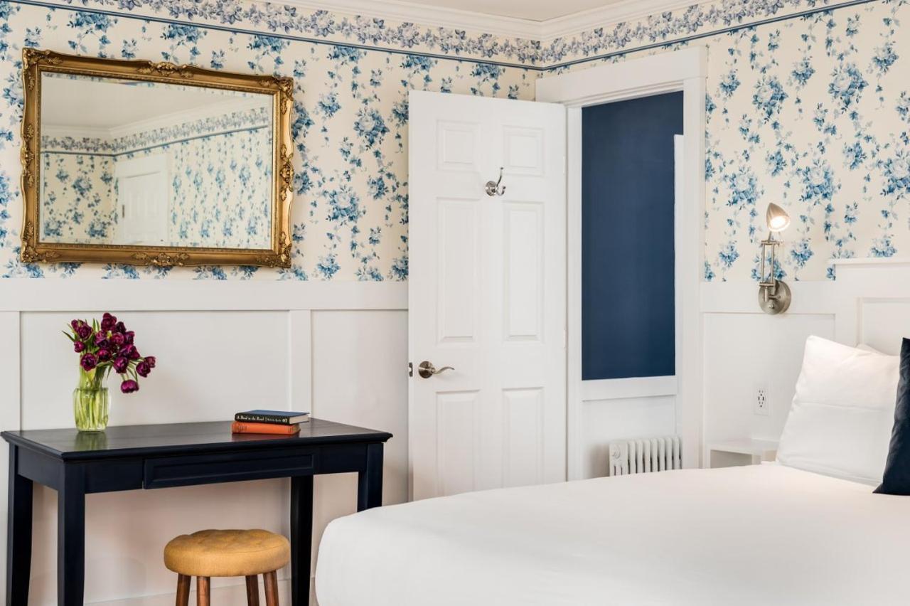| Martin Hill Inn