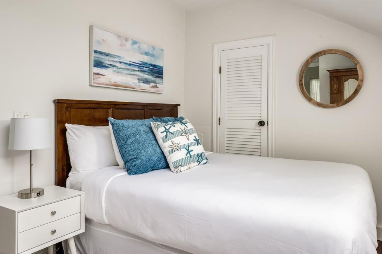 | Martin Hill Inn
