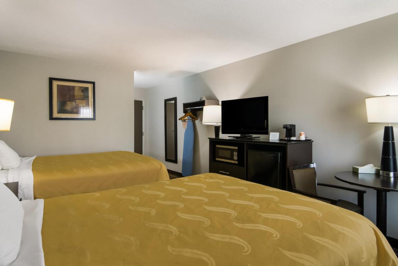 Room #48985208 at Quality Inn Aurora - Naperville Area