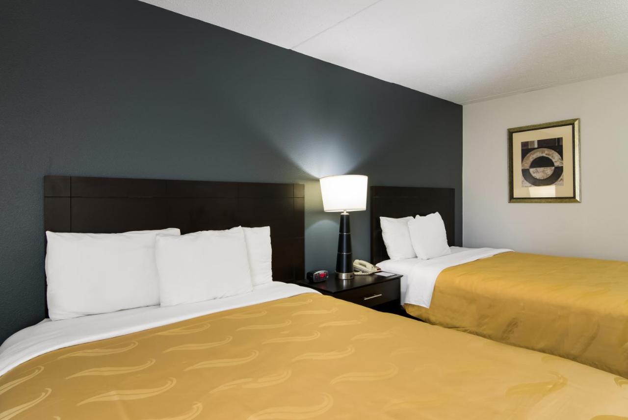 Room #48985208 at Quality Inn Aurora - Naperville Area
