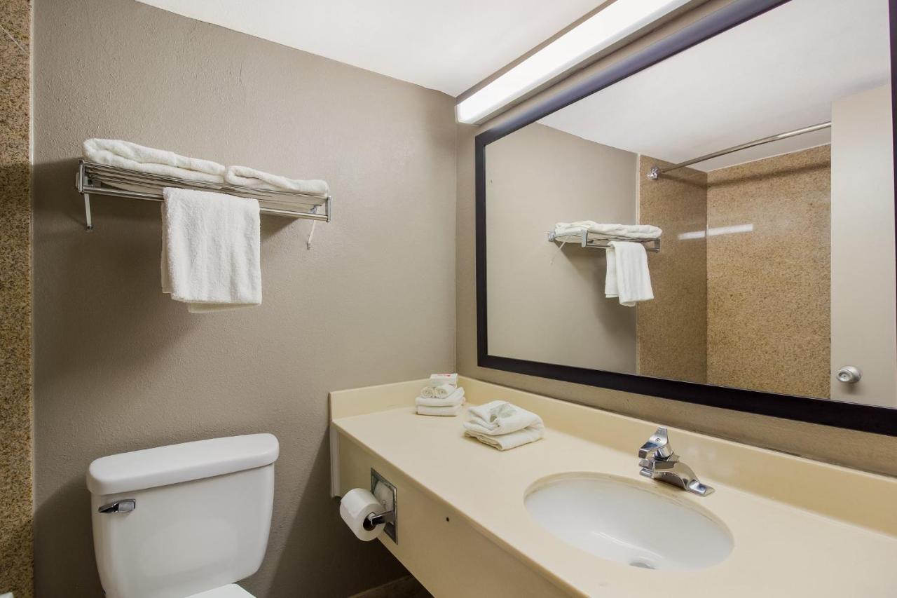 Deluxe Double Room at Red Roof Inn New Stanton