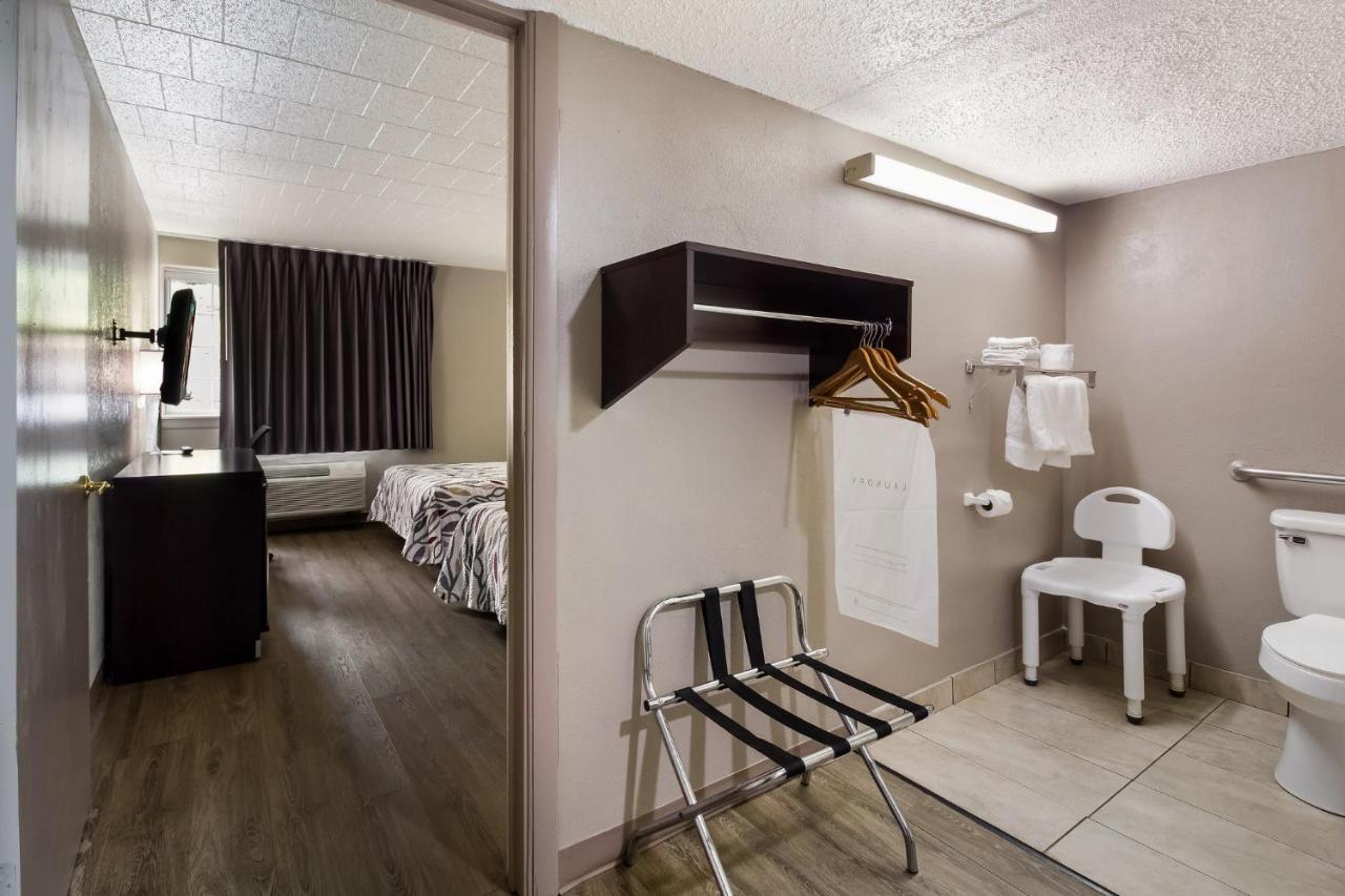 Double Room - Disability Access at Red Roof Inn New Stanton