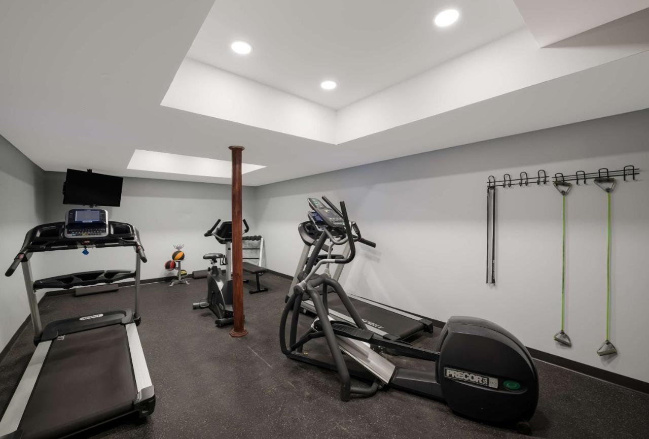 | Best Western Woodbury Inn
