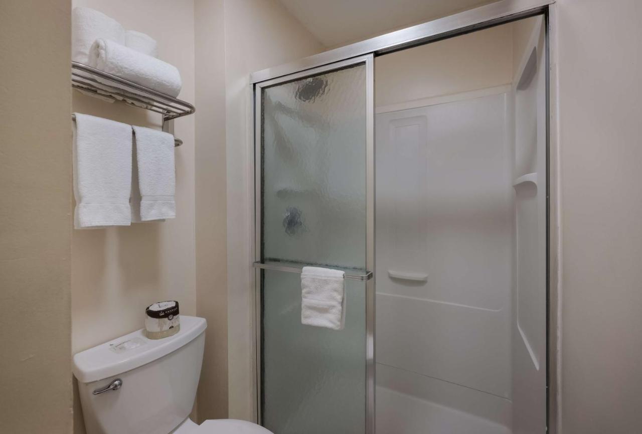 | Best Western Woodbury Inn