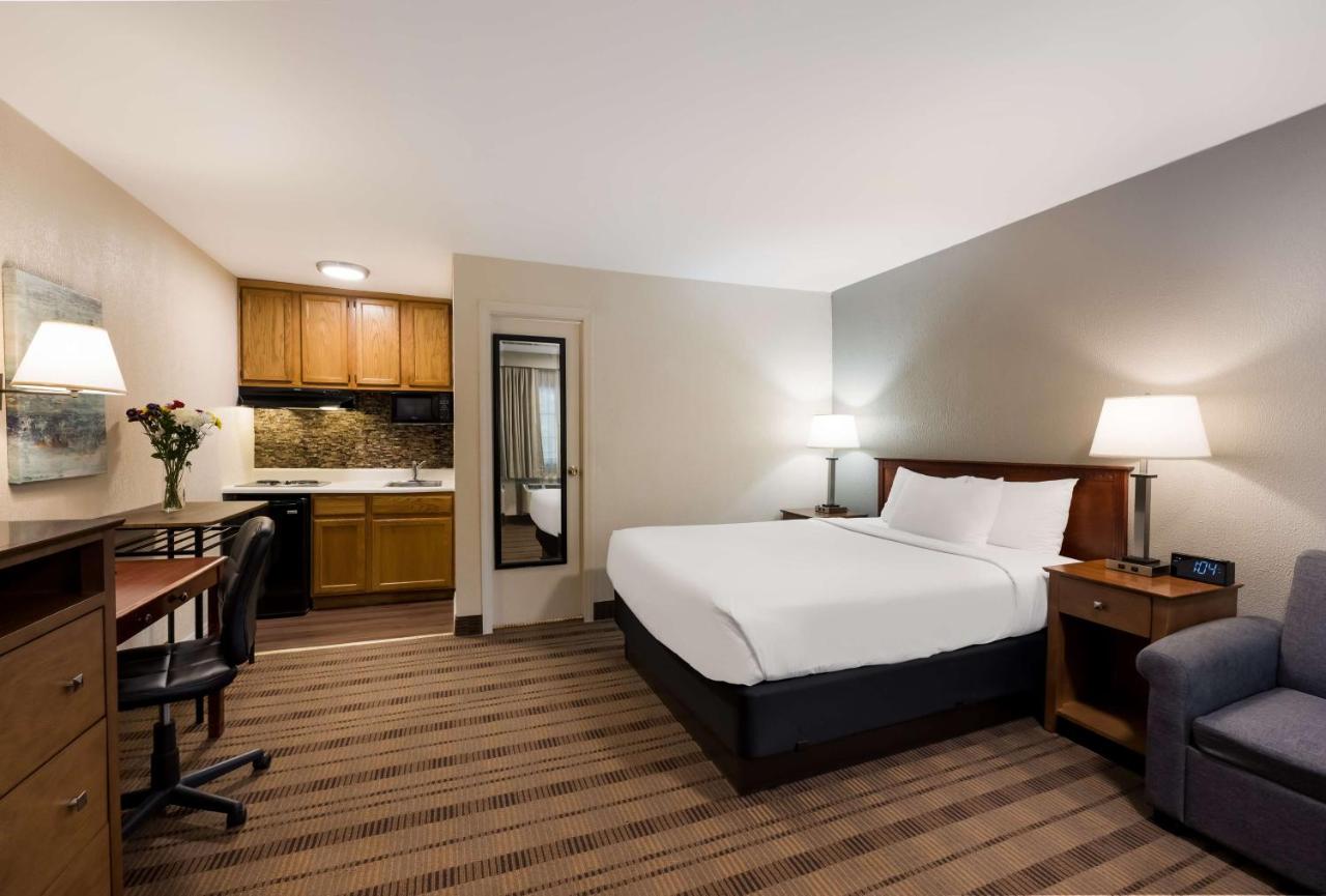 | Best Western Woodbury Inn