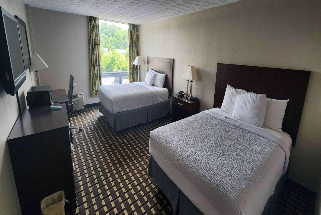 Days Inn by Wyndham Fort Wright Cincinnati Area