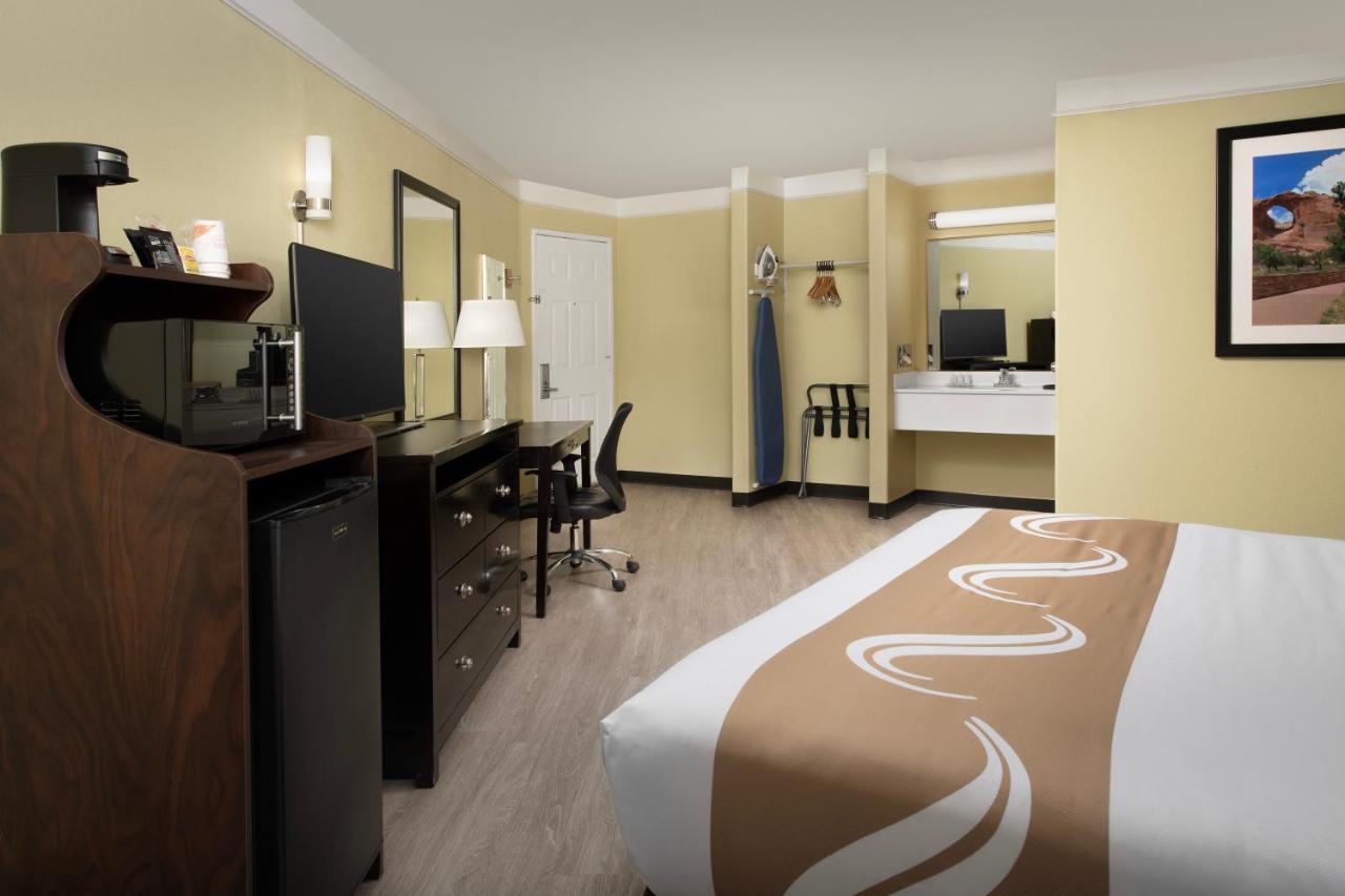King Suite with Sofa - Non-Smoking at Quality Inn & Suites Gallup I-40 Exit 20