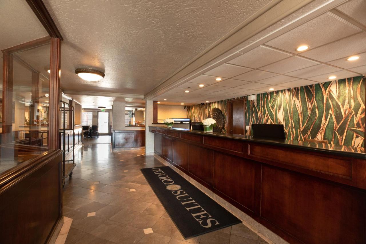 | Oxford Suites Lancaster