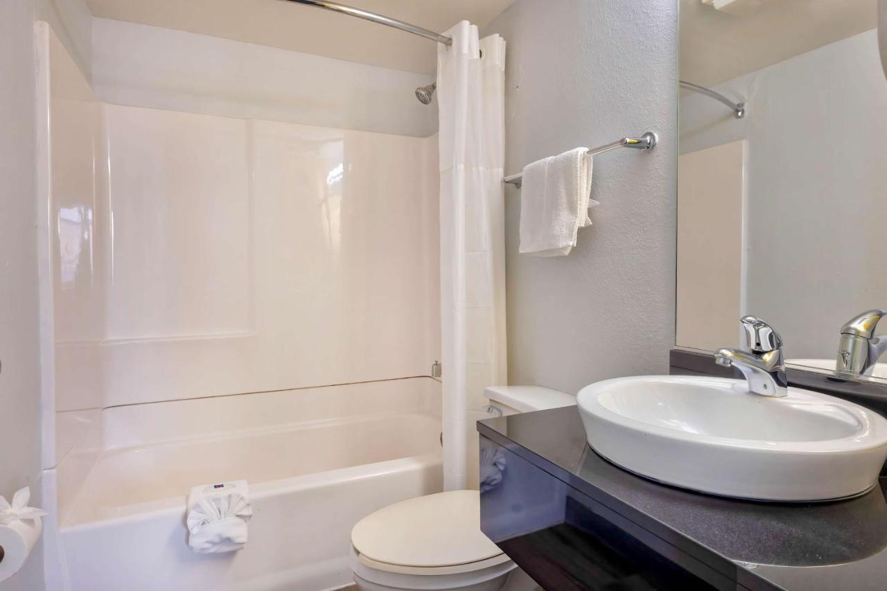 | Motel 6-Villa Park, IL - Chicago West