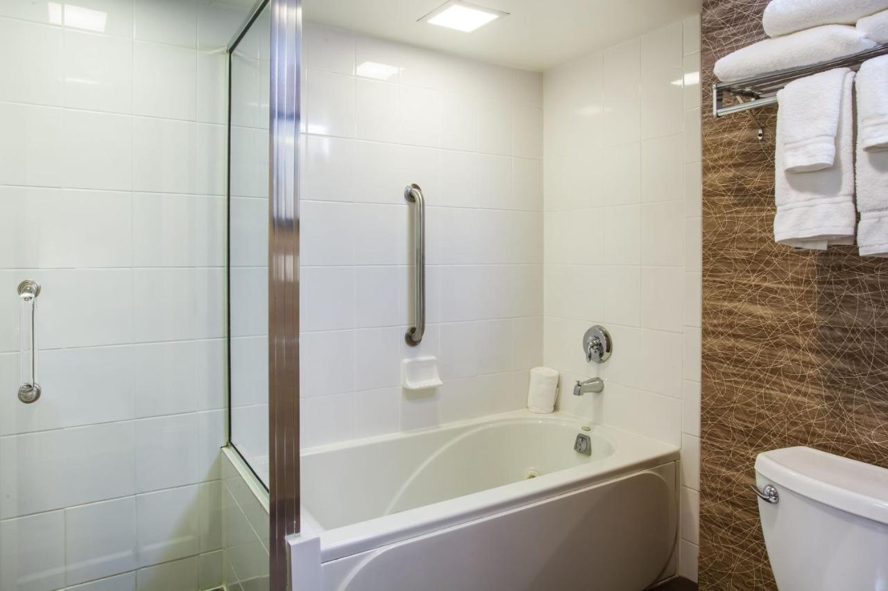 King Suite with Spa Bath - Non-Smoking at Holiday Inn Saratoga Springs, an IHG Hotel