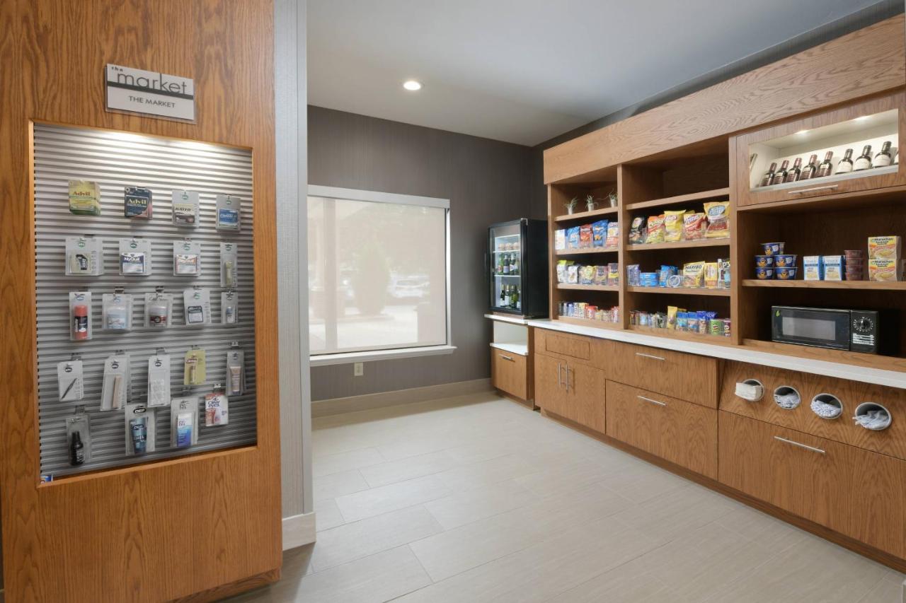 | SpringHill Suites Dallas Addison/Quorum Drive