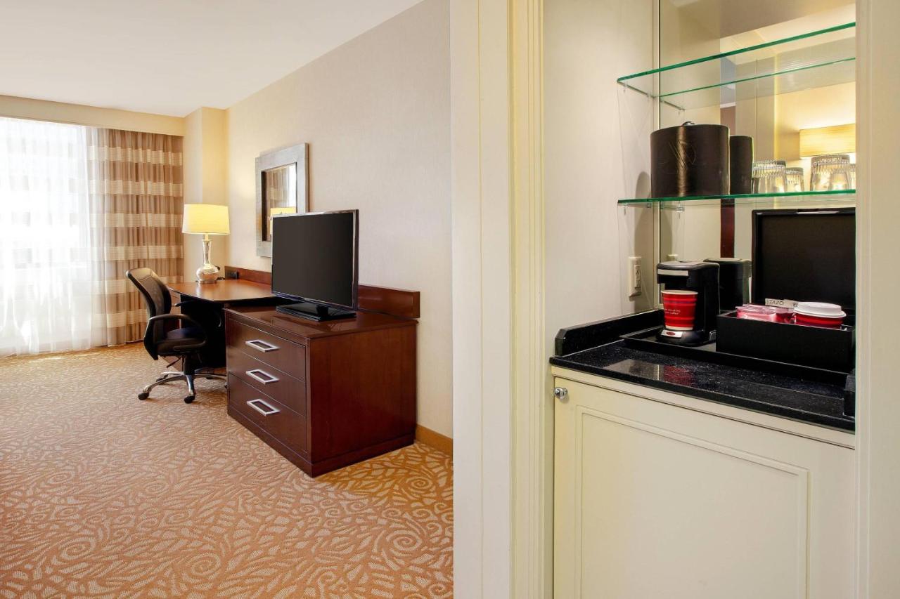 | Milwaukee Marriott Downtown